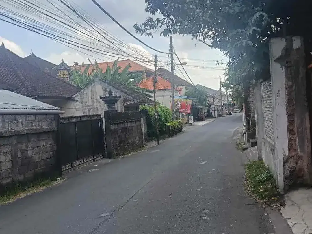 SALE Tanah 328 M² SHM Zona Kuning Denpasar - Image 2 of 6