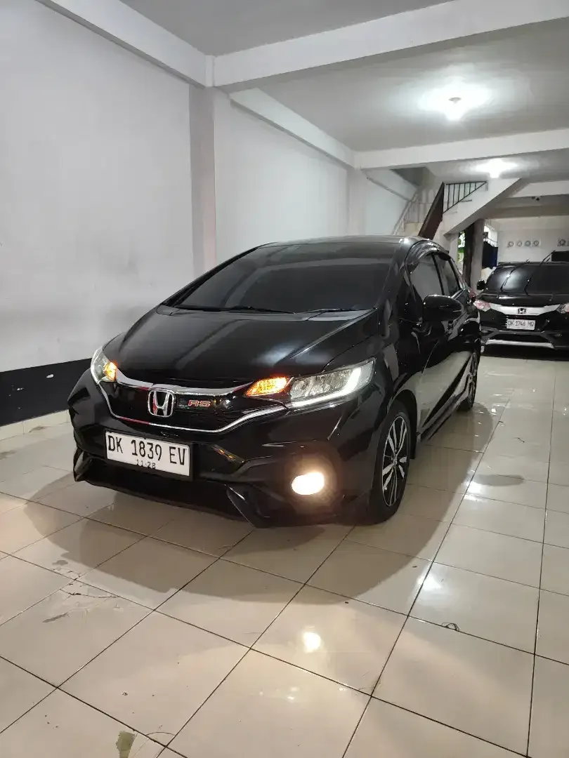 Honda Jazz GK5 2018 Automatic - Image 3 of 8