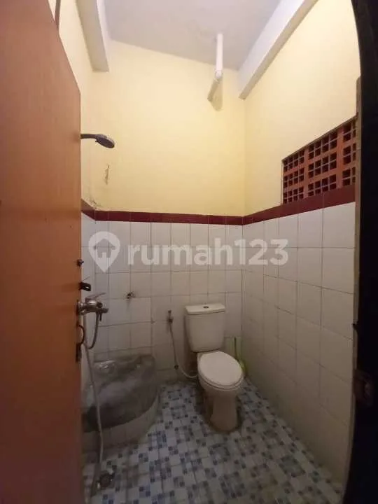 Prime Shophouse In Central Denpasar, Strategic Location In Busy Area, Just 50M From Diponegoro Main Road,, Ideal For Business Or Offices, Close To Badung Market - Image 4 of 4