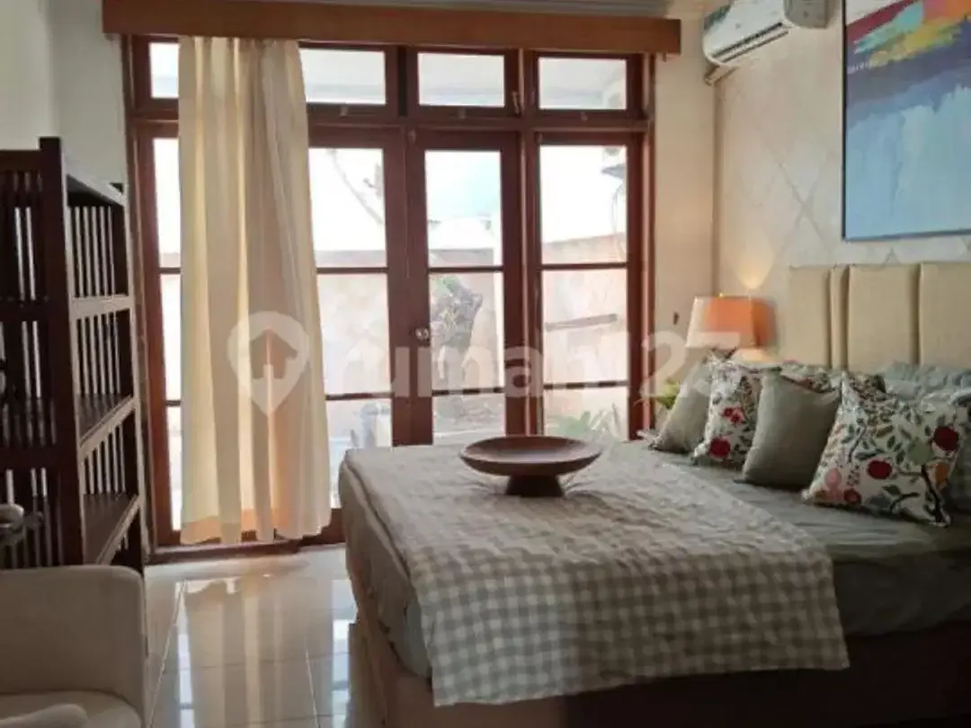 Rumah Strategis Dekat Nuris 2 Lantai 200 Meter2 Jl Mertanadi Kerobokan Bali - Image 10 of 10