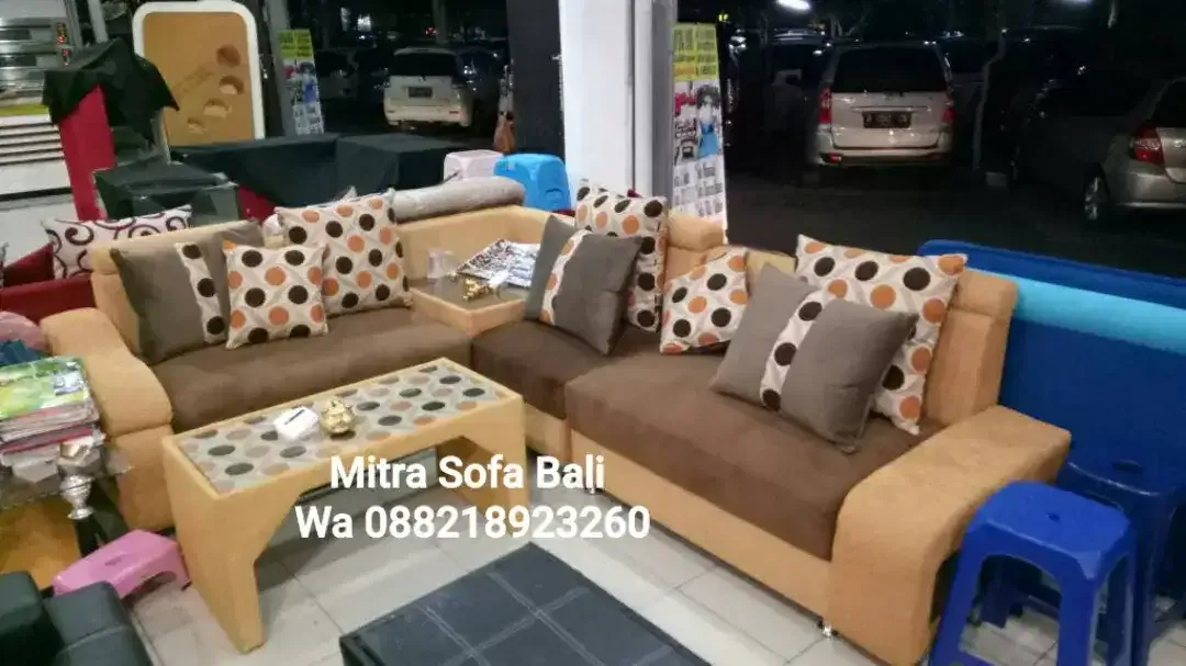 Sofa  L sudut warna cream + meja bunus bantal 5 besar, Mitra Sofa Bali - Image 3 of 6