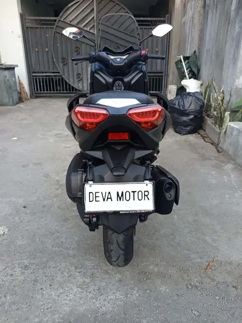Xmax 2022 hitam Deva motor - Image 9 of 9