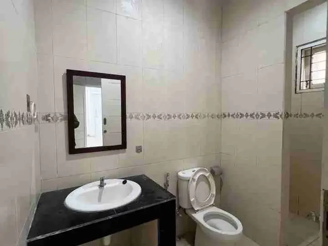 RUMAH MODERN MINIMALIS DI TUKAD BADUNG RENON - Image 9 of 10