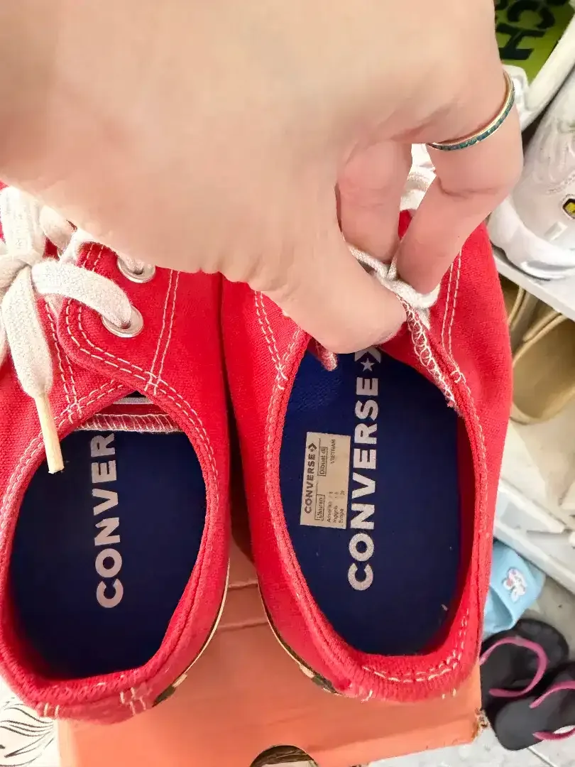 For Sale Preloved Seperti Baru Converse Size 39 - Image 2 of 10