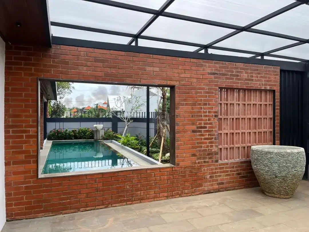 FOR SALE & LEASEHOLD | VILLA MODERN MINIMALIST – INDUSTRIAL TROPICAL Cocok untuk hunian pribadi maupun investasi villa sewa harian dengan potensi ROI - Image 5 of 10