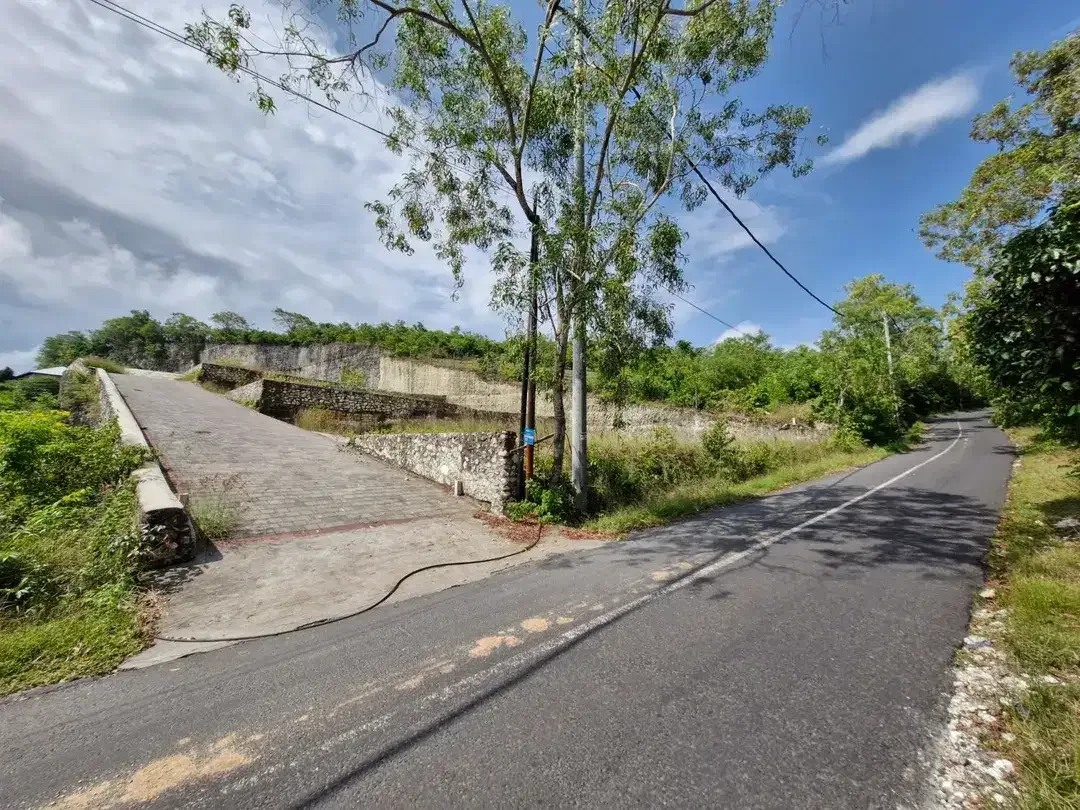 Tanah Dijual pinggir jalan Raya Utama di Ungasan - Image 1 of 5