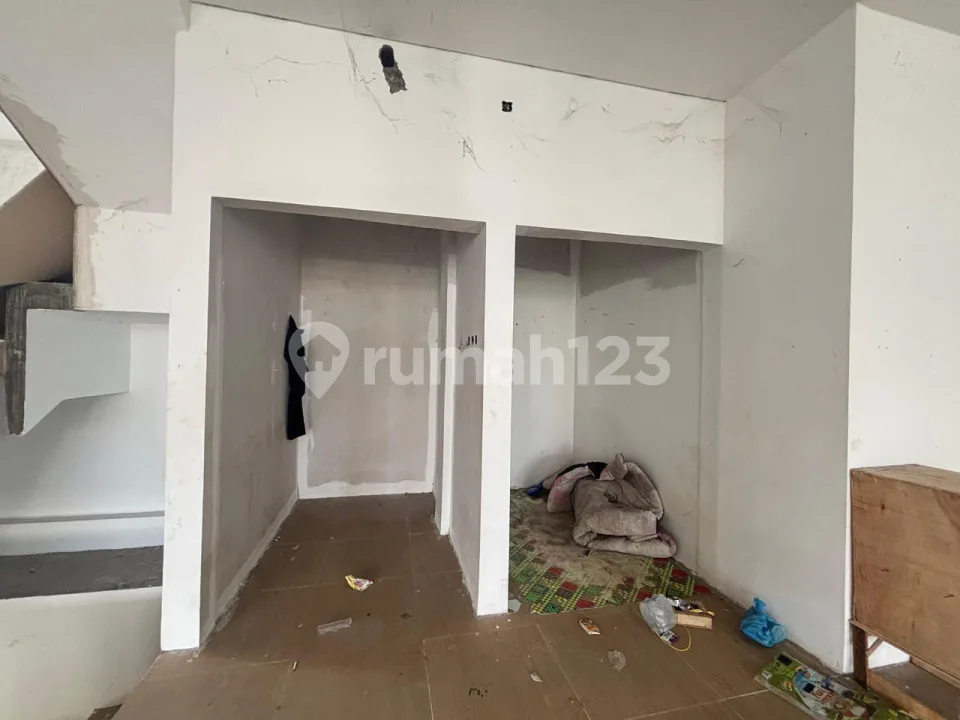 Ruko 3 Lantai Besar Luas di Sidakarya Dekat Sanur Renon - Image 3 of 4