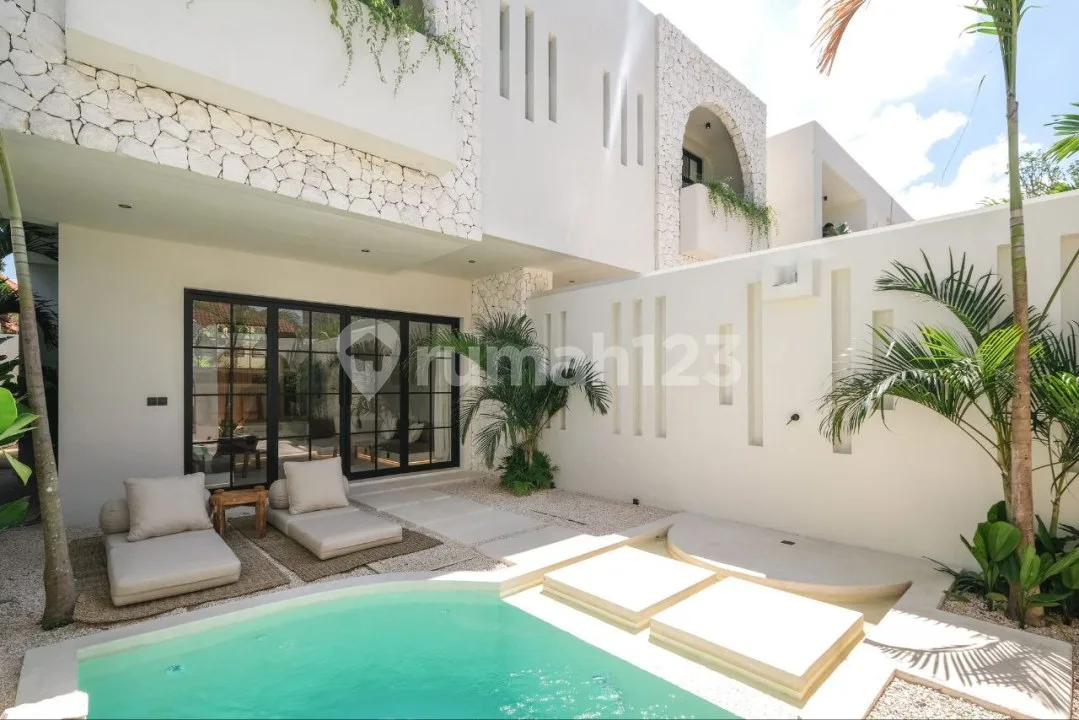 2 Bedrooms Villa 153m2 European Style di Pererenan Canggu - Image 1 of 4