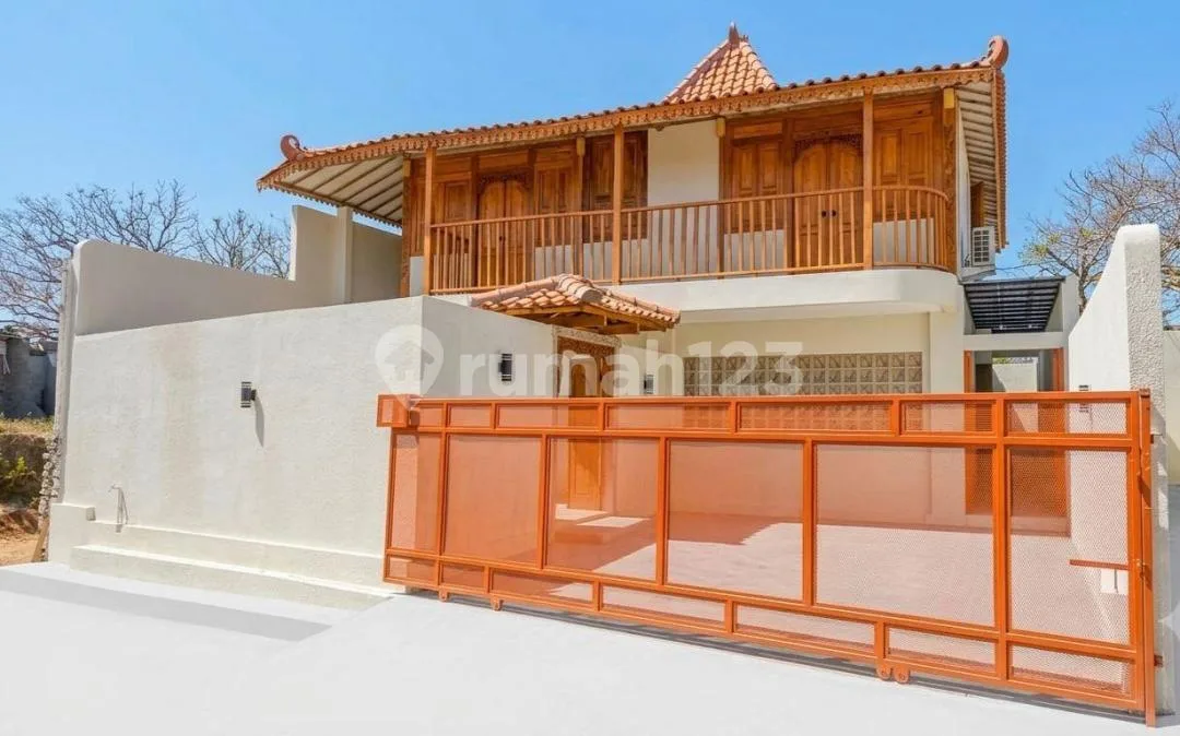 Joglo-Style Villa For Sale & Rent - Kutuh, Bali - Image 1 of 4