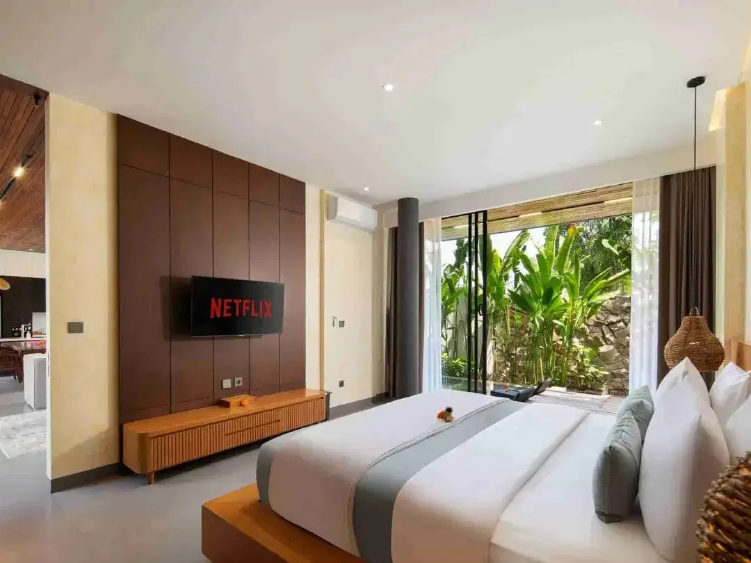 Villa Mewah Baru Dekat Atlas Beach Club Berawa Canggu - Image 3 of 10