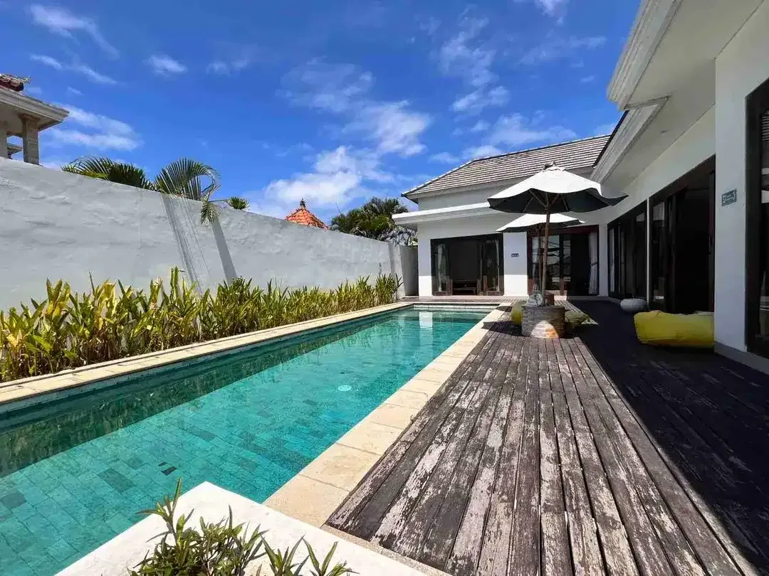 Villa Mewah Kutuh Nusa Dua Jalan Gayangsari - Image 2 of 10