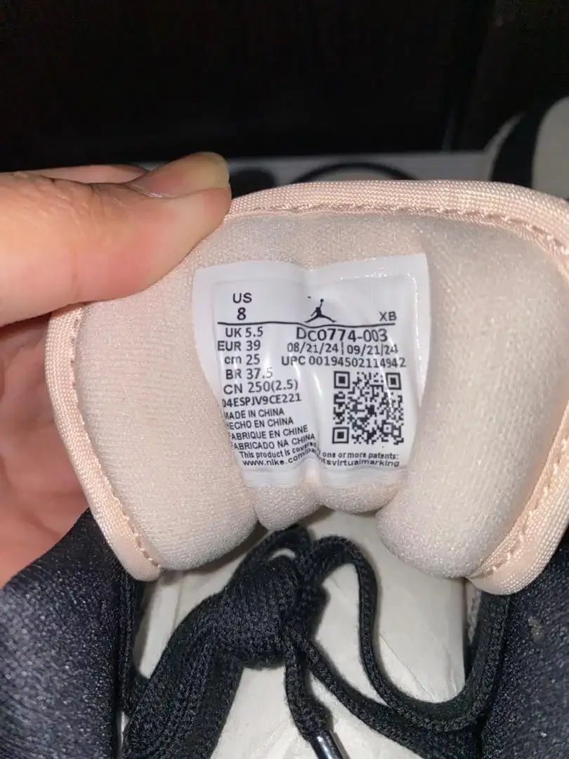 Nike Air Jordan 1 Low Women Guava Ice - Image 6 of 10