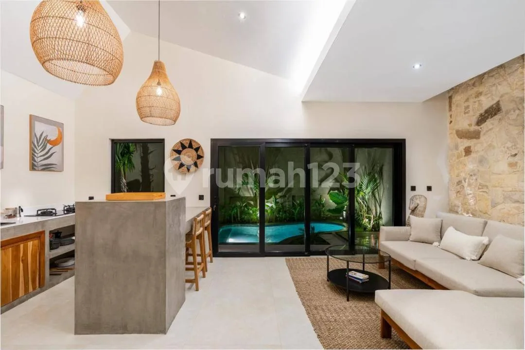 Ungasan - Modern One-Bedroom Villa With Garden And Pool - Image 3 of 4