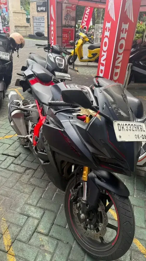 Jual motor CBR 250RR masih mulus - Image 3 of 4