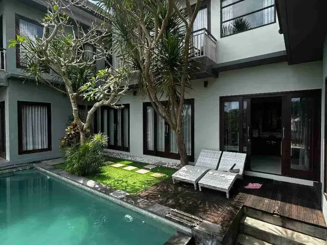 Dijual Villa - Image 2 of 10