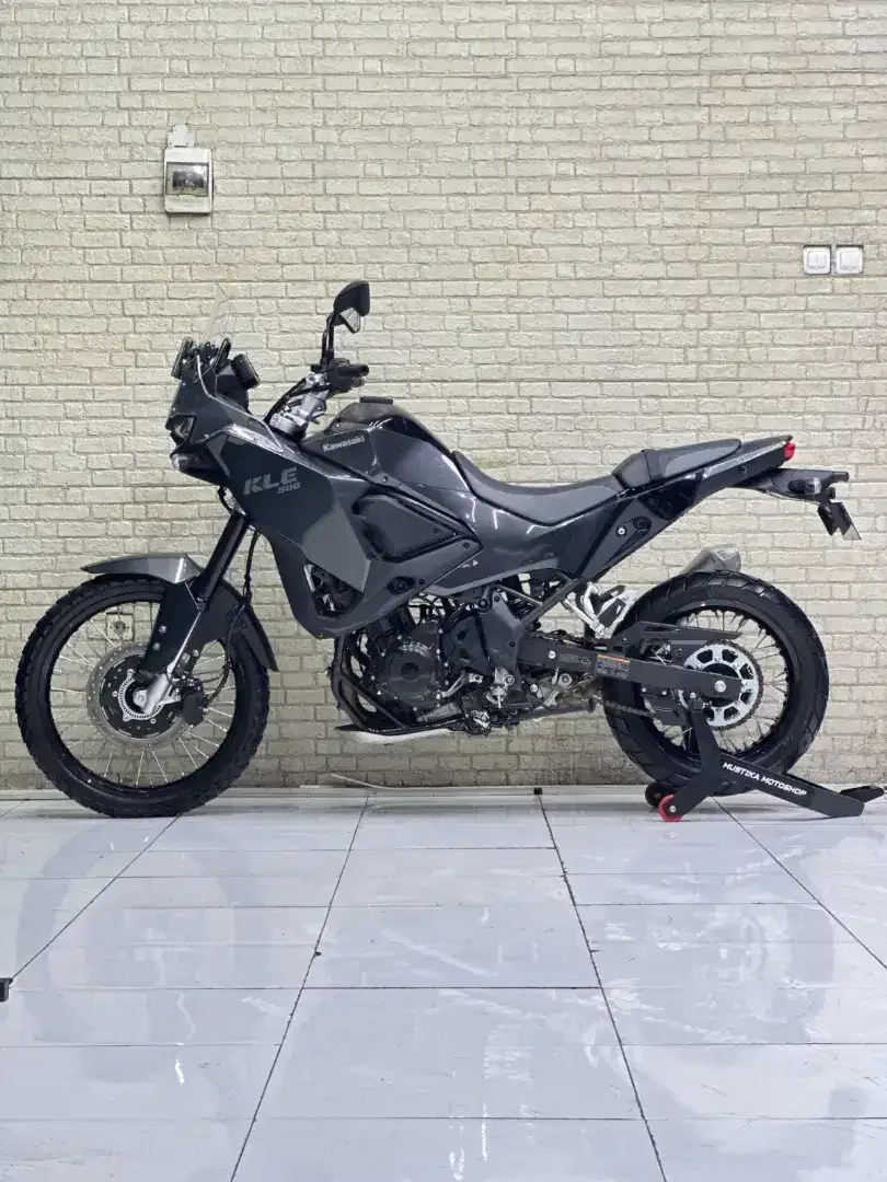 SIAP TOURING‼️ Kawasaki New KLE 500 2026 Gres Likenew Mustika Motoshop - Image 5 of 10