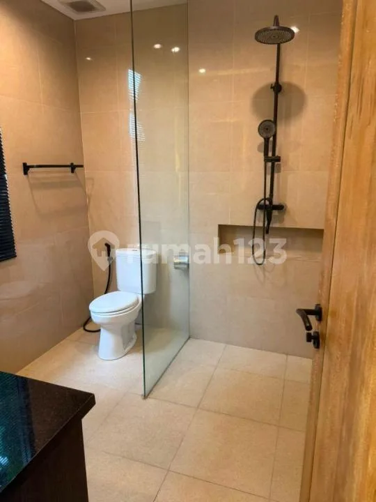 Villa For Rent Near Nyanyi Beach And Nuanu - Image 4 of 4