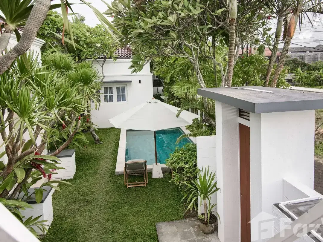 3 Bedroom Villa for sale in Kerobokan, Bali - Image 3 of 10