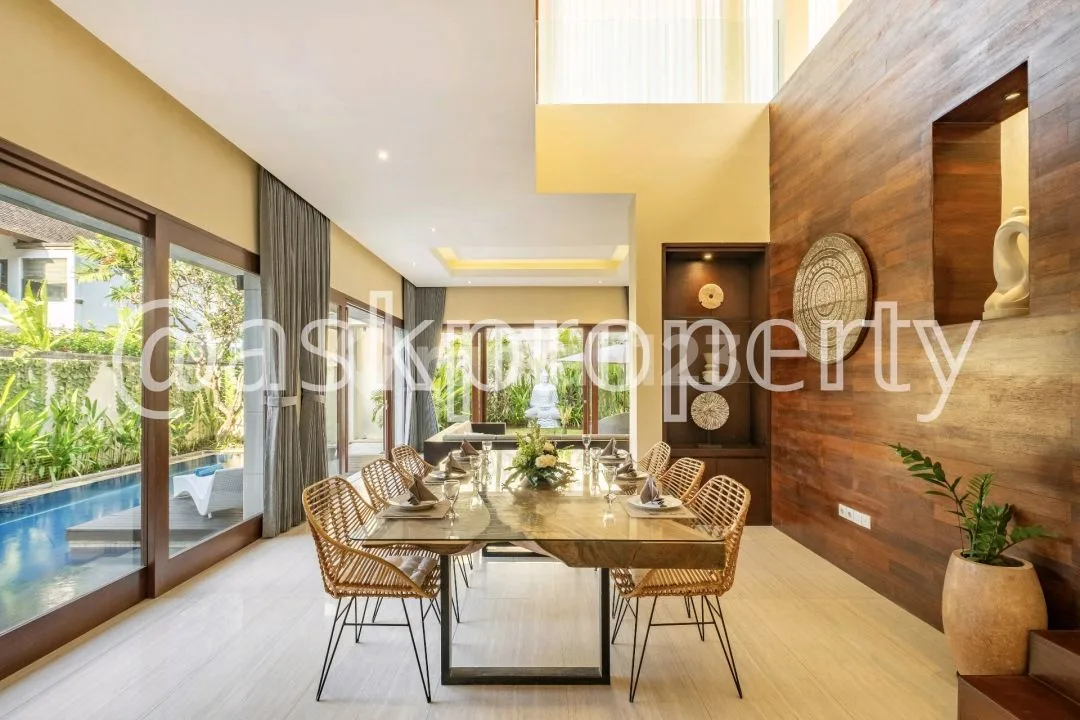 Dijual Villa Luxury 3 Bedrooms 300 Meter ke Pantai Batu Bolong Canggu Bali - Image 4 of 4
