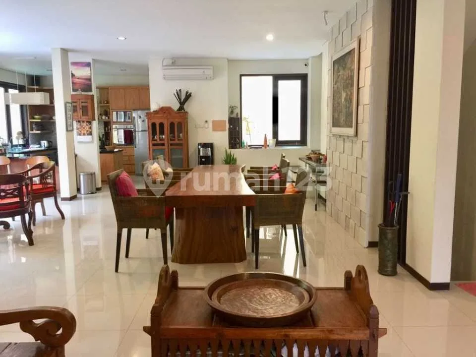 Dijual Atau Disewakan Rumah 2 Lantai + Basement Hayam Wuruk Residence - Image 4 of 4