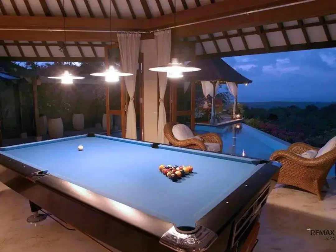 Villa 4 Kamar Tidur dengan Pemandangan Laut Disewakan, di Ungasan - Image 6 of 8