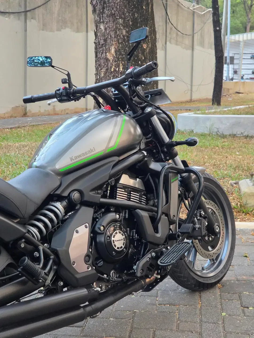 Moge Cruiser Kawasaki Vulcan 650 S th 2022 Like New Siap Gas Turing - Image 4 of 10