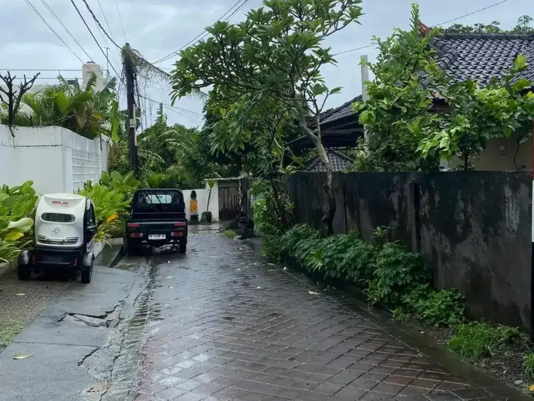 DIJUAL TANAH BONUS BANGUNAN – CANGGU BERAWA, BALI ( RBN / IWN HSB / LM ) - Image 7 of 10