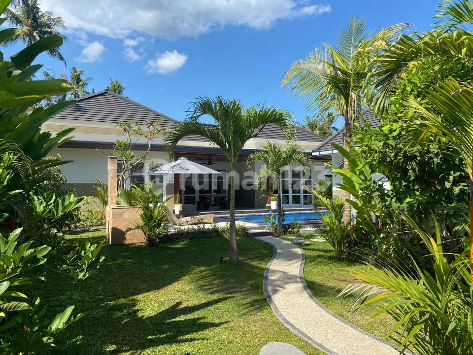 Modern Brand New Villa On 500 MÂ² Freehold Land In Central Lovina - Image 1 of 4