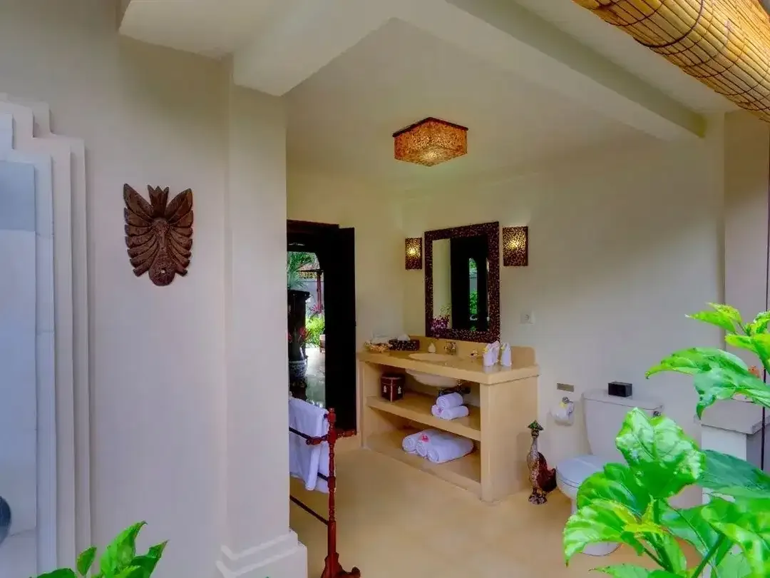 Villa Mewah Dengan Jarak Tempuh Jalan Kaki Ke Pantai Batu Bolong Canggu Bali - Image 5 of 10