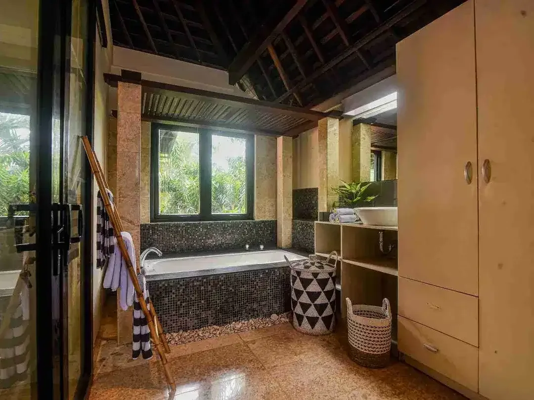 DIJUAL VILLA 3 KAMAR, UMALAS, KEROBOKAN, KUTA UTARA - Image 7 of 10