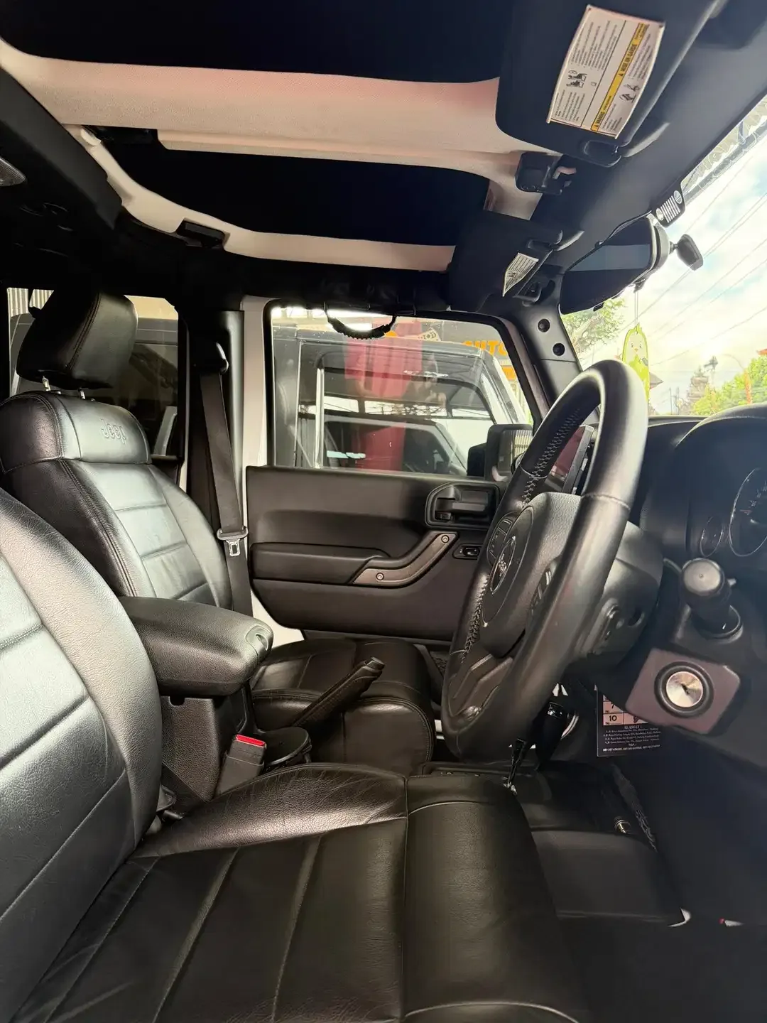 Jeep Wrangler JK 2012 - Image 5 of 7