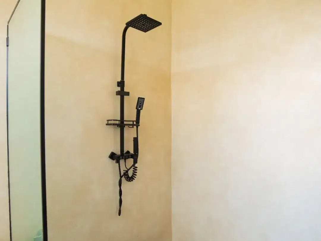 LUXURY TROPICAL VILLA NEAR MENGENING BEACH CEMAGI - Image 7 of 8