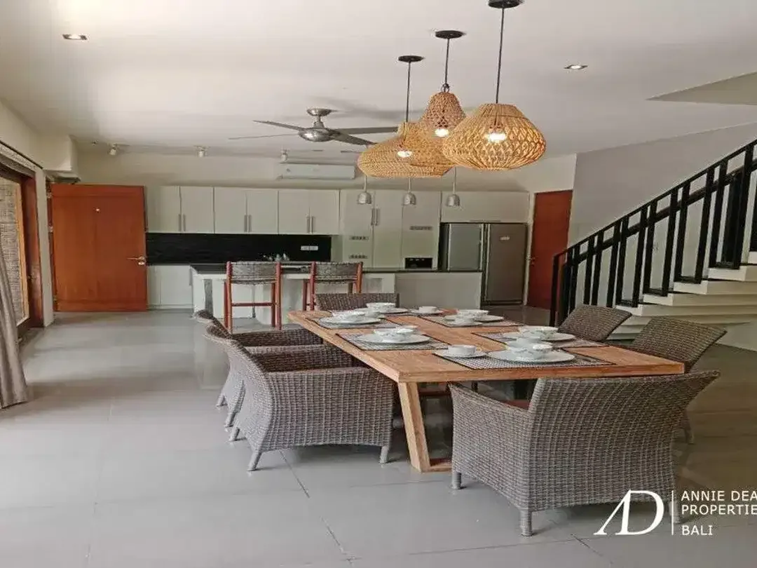 FREEHOLD | BALINESE DESIGN VILLA IN PRIME CANGGU - Image 4 of 10