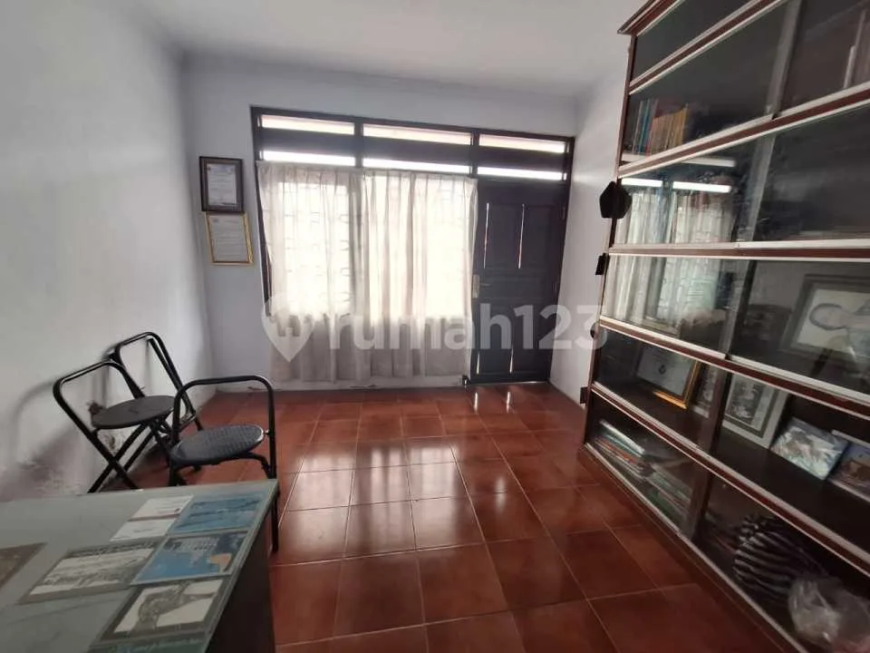 Rumah Dijual di Jl. Utama Gunung Rinjani Denpasar | SHM | Luas Tanah 205 MÂ² | Cocok untuk Kost, Usaha & Hunian - Image 2 of 4