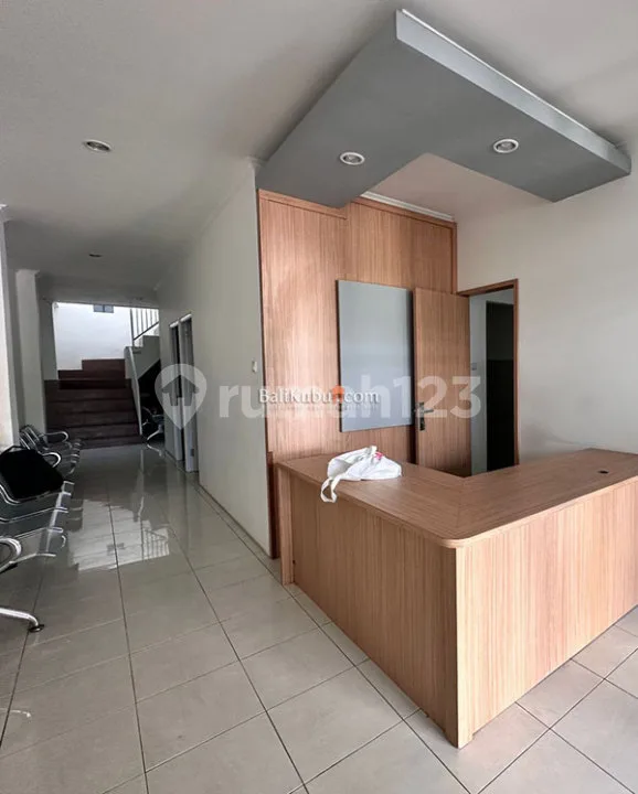 AMS-013.RSH | Dijual Ruko 3 lantai Dekat Airport di Bypass Tuban Kuta Bali - Image 1 of 4