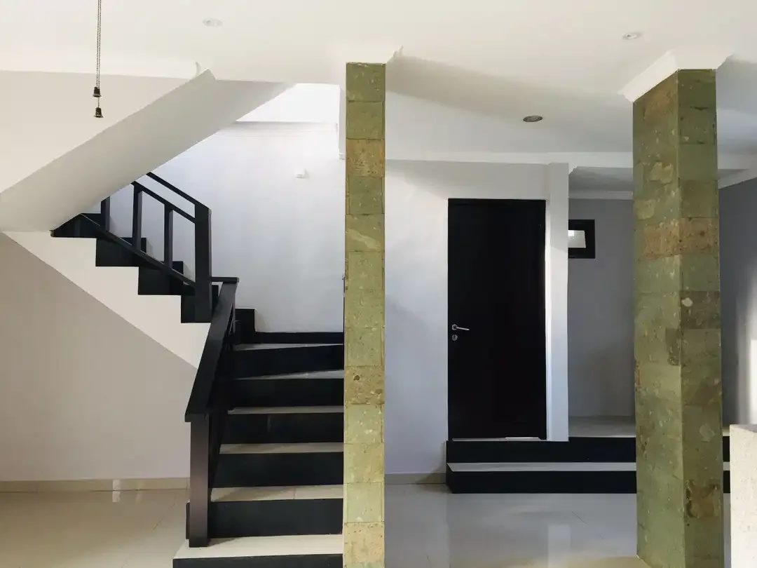 Dijual Cepat Rumah Minimalis 2 Lantai + Rooftop di Taman Giri Mumbul - Image 4 of 10