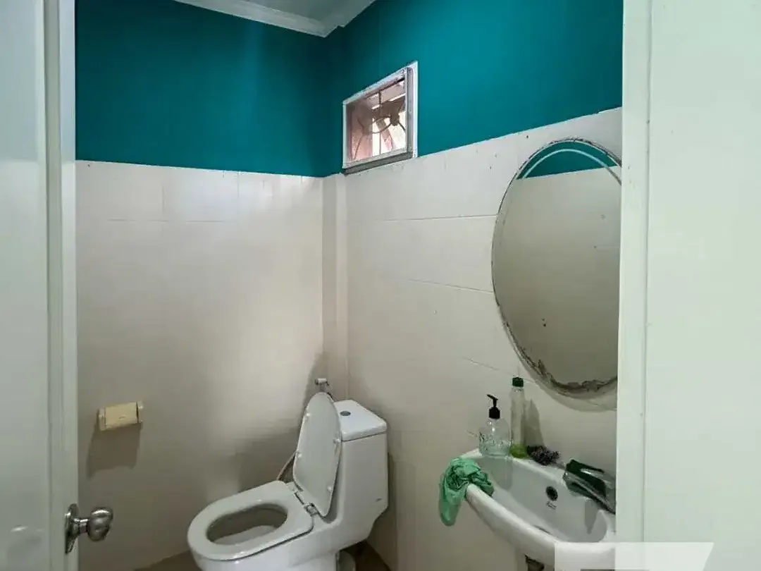 Commercial Office Retail Space in Beachside Sanur for Rent Monthly - Image 4 of 6