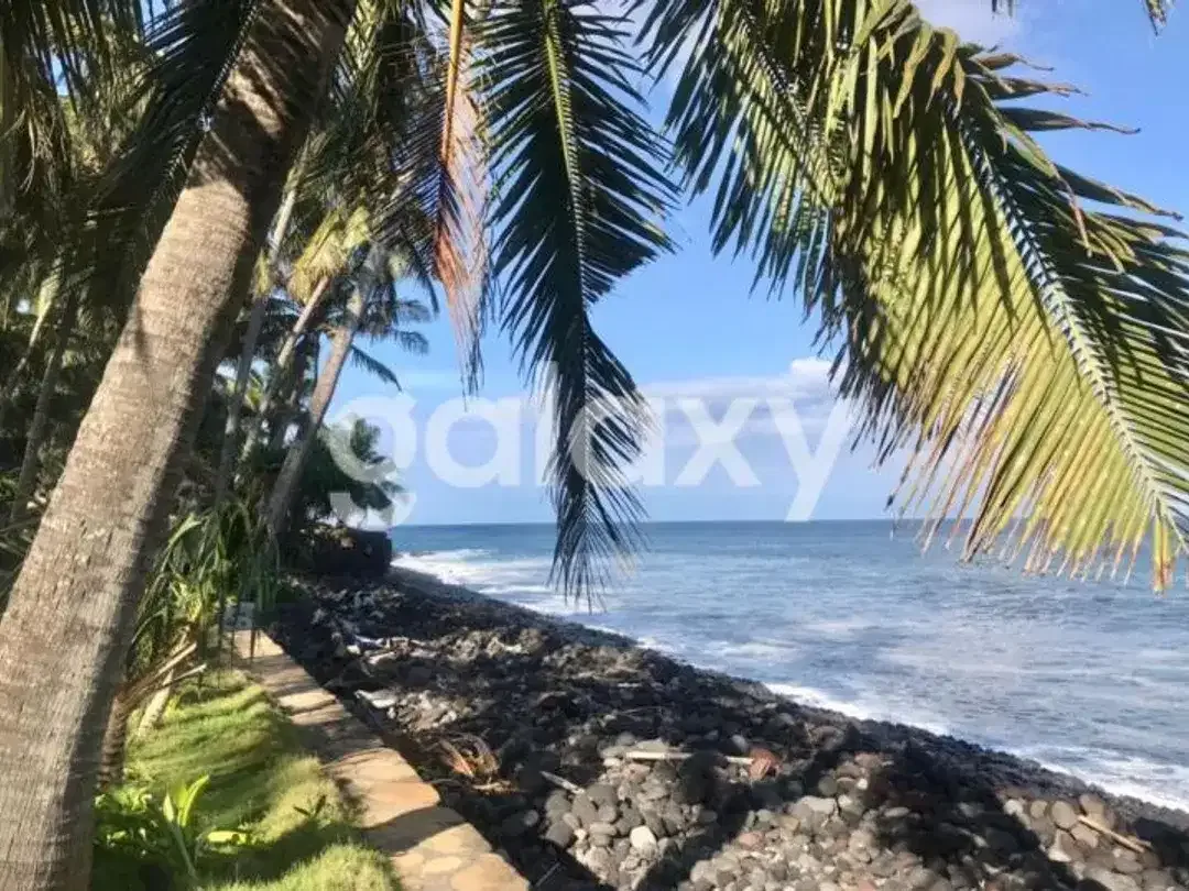 VILLA DENGAN TANAH LUAS KARANGASEM SERAYA BARAT, BALI - Image 9 of 10