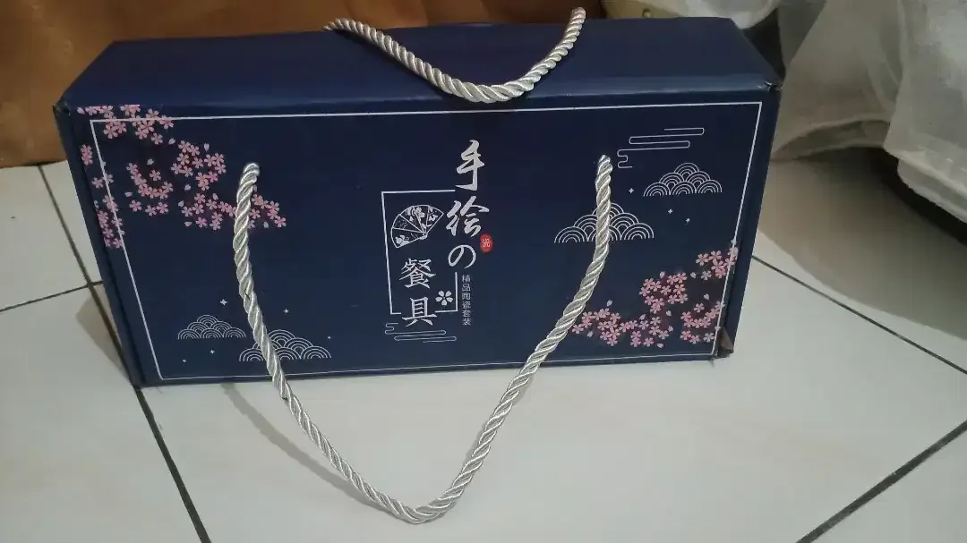 Mangkuk set premium Bahan keramik tebal(mangkok2+4sumpit)+box uk11x6cm - Image 4 of 4
