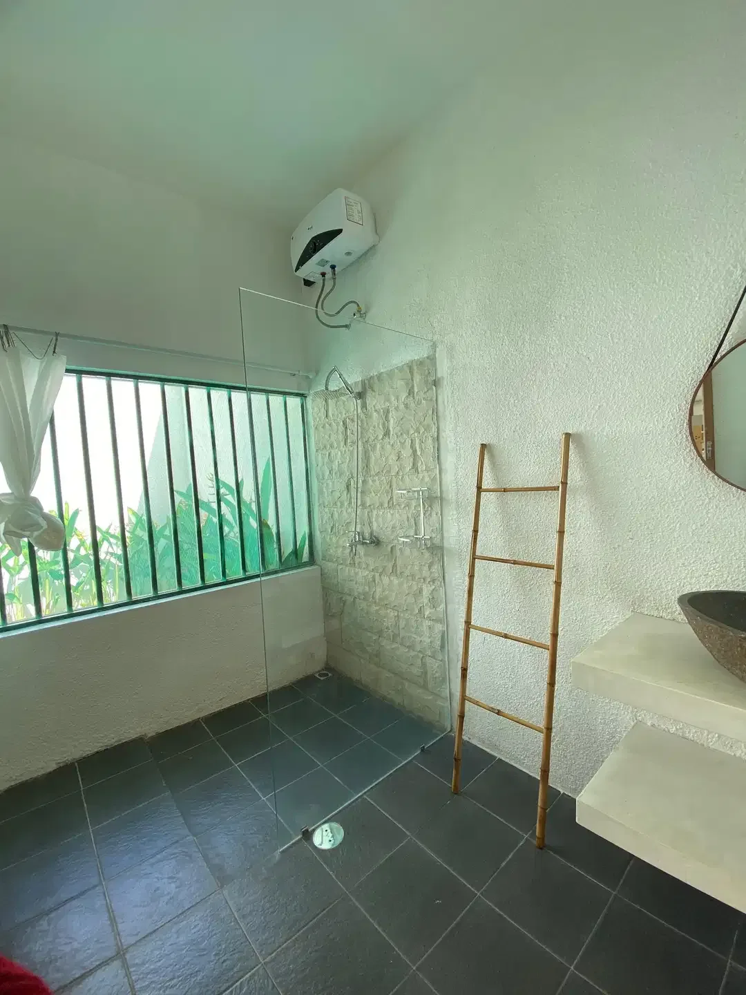 FOR RENT VILLA 1 BR FURNISHED KAWASAN STARTEGIS DI AREA JIMBARAN - Image 2 of 9