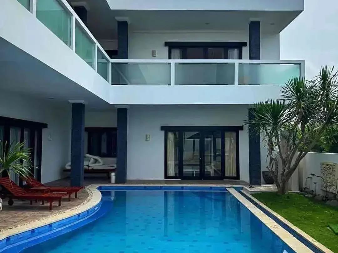 Villa 4 Bedroom View Laut sudah mulai disewakan best for bisnis villa - Image 1 of 10