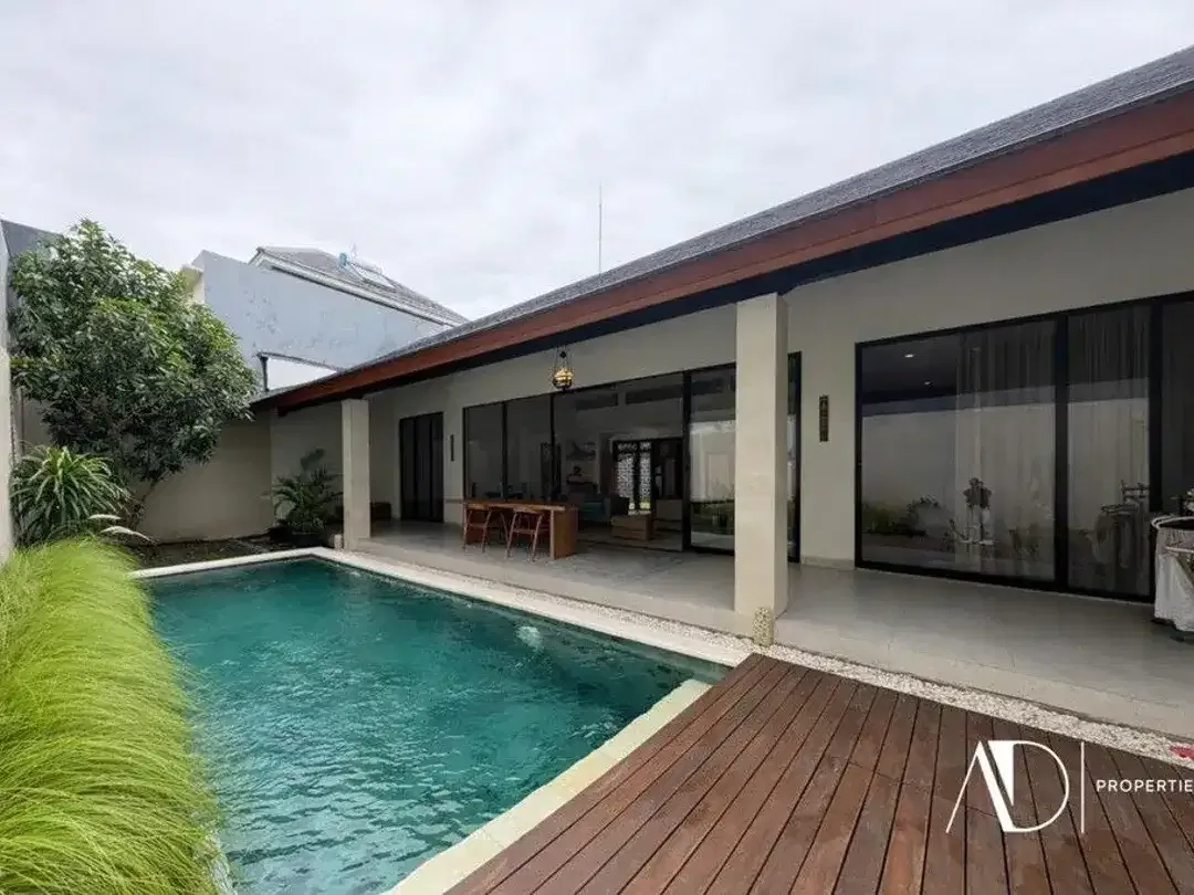 FREEHOLD / LEASEHOLD | SINGLE-LEVEL 2-BEDROOM VILLA IN PRIME SEMINYAK - Image 1 of 5