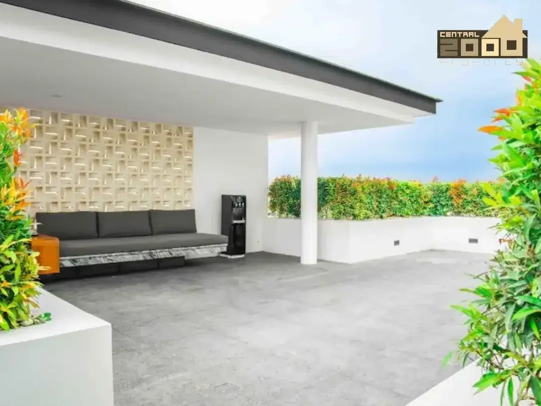 For Sale – Modern Luxury Villa In Prime Canggu Batu Bolong - Image 9 of 10