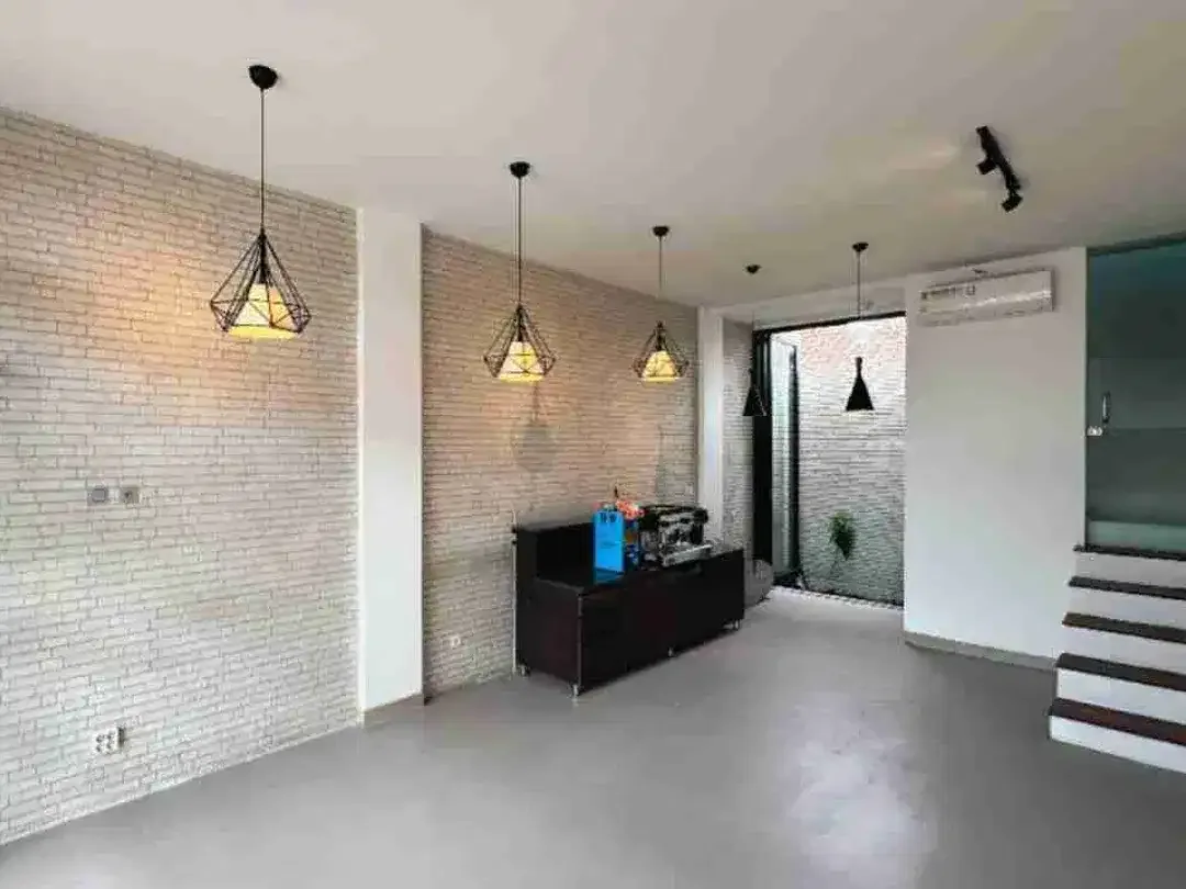 Ruko 2 Lantai Dijual di Panjer Renon Denpasar – SHM, Lokasi Strategis - Image 3 of 8