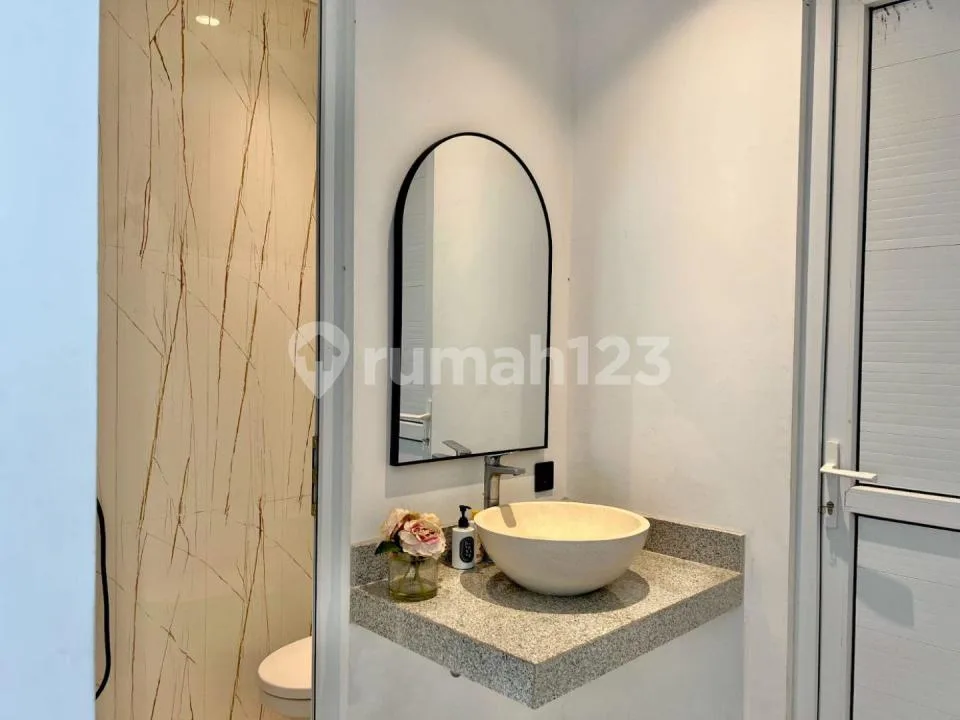 Villa Dijual Lokasi Batu Bolong Canggu - Image 2 of 4