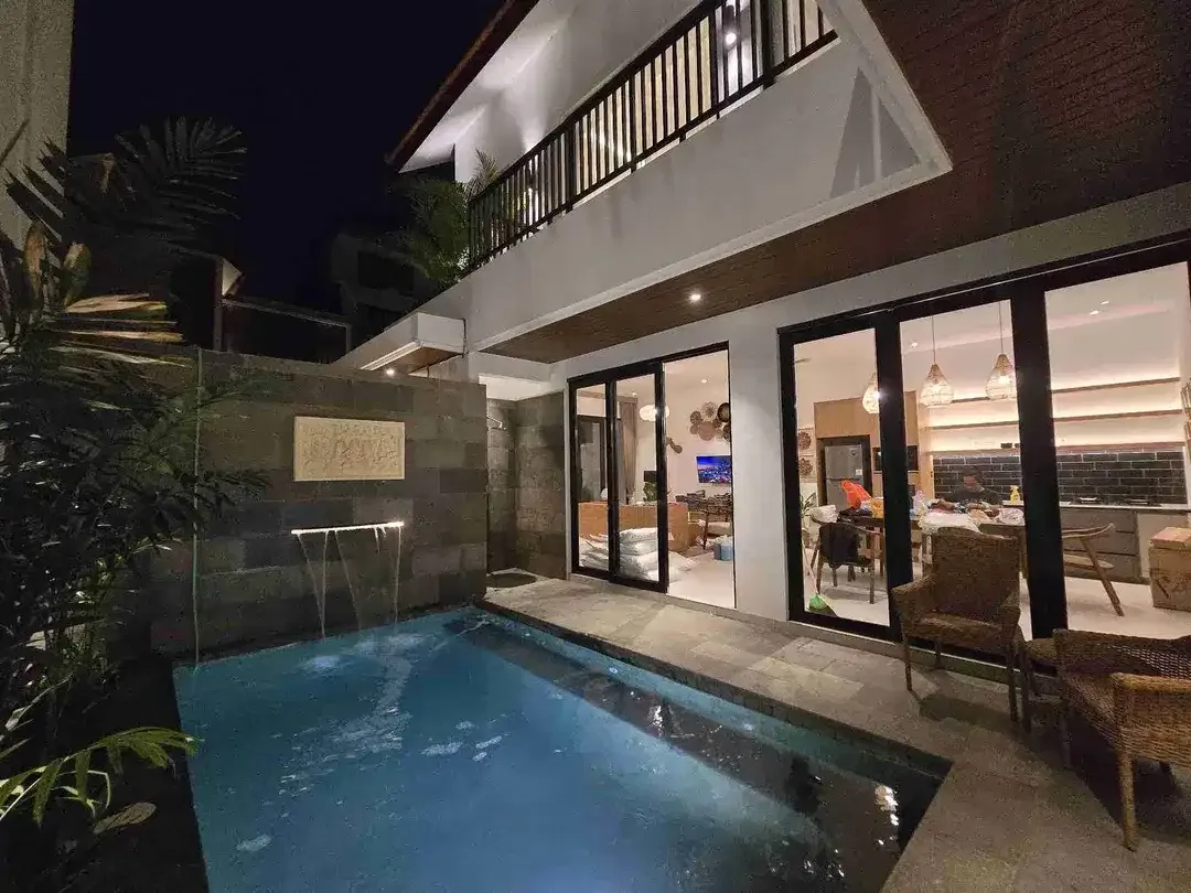Vila Modern Minimalis Dekat Pantai di Kayu Tulang Canggu - Image 3 of 10