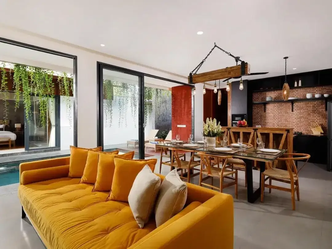FOR SALE LUXURY VILLA CLOSE TO CANGGU BEACH - Image 6 of 10