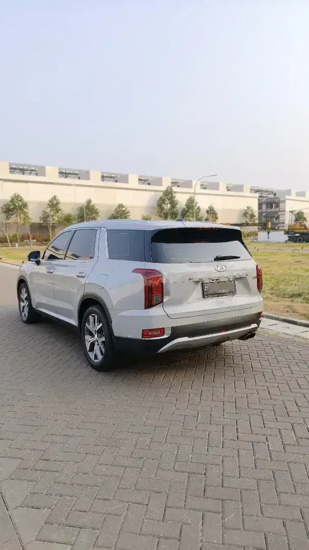 Hyundai Palisade Signature 2.2 CRDi 2022 NIK 2021

White on Red - Image 3 of 10