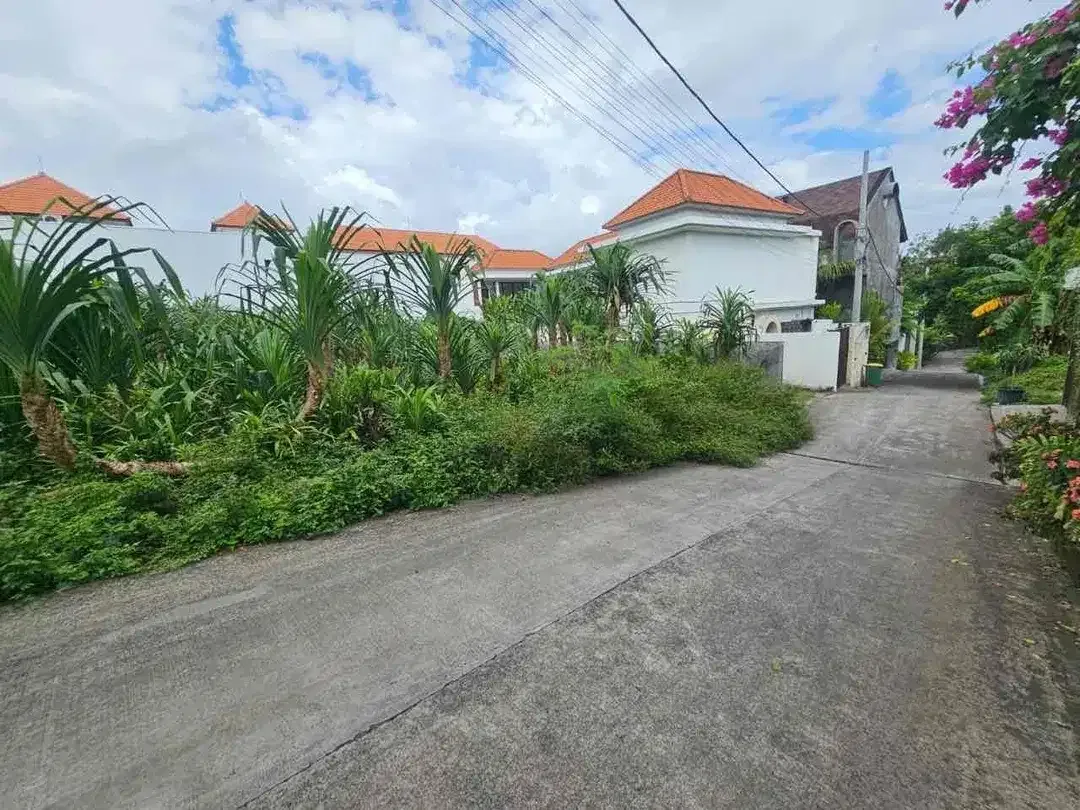 Dijual Tanah Plot Kecil 4 Are di Tumbak Bayuh Pererenan Canggu - Kawasan Villa - Image 1 of 9