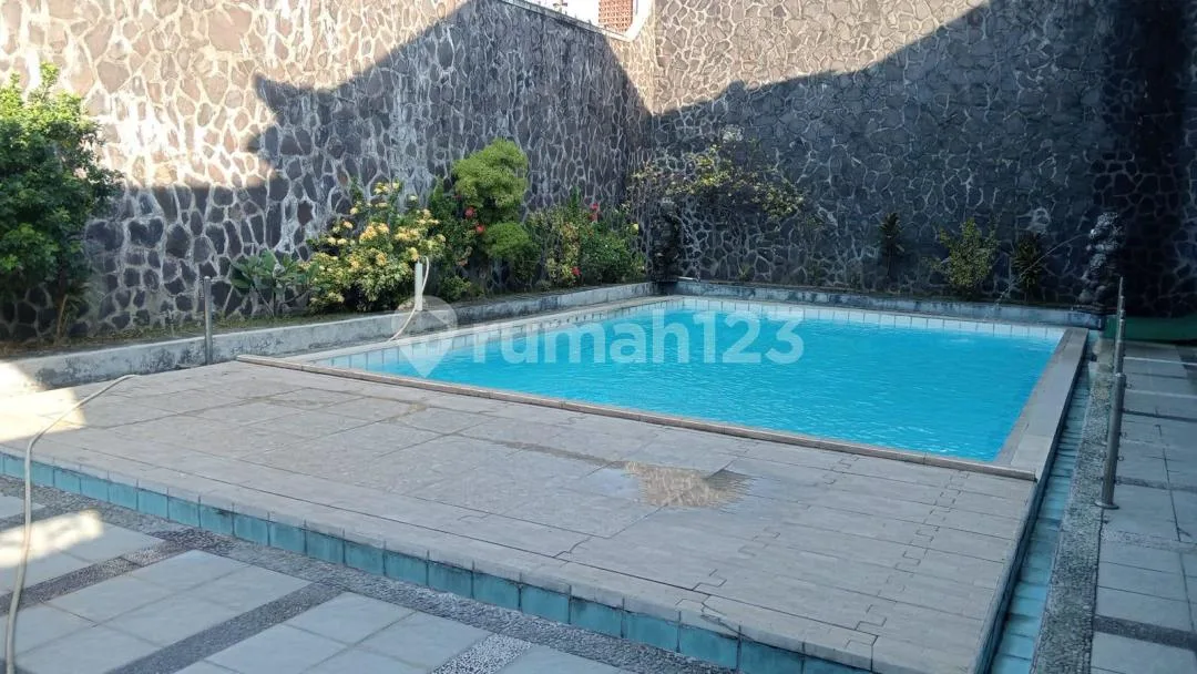 Rumah 5 Kamar Dekat Airport Ngurah Rai Tuban Badung - Image 2 of 4
